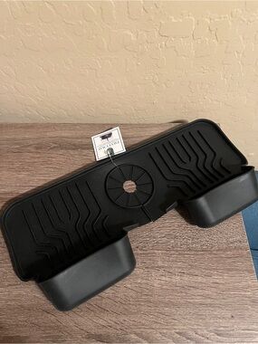 Target Bullseye Faucet Mat Black Rubber Kitchen Organizer NWT